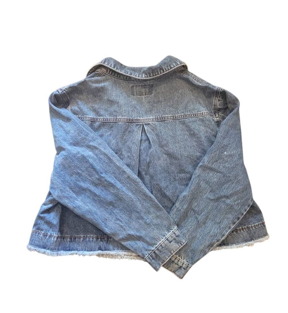 NWT Torrid Jacket Women's 3X Blue Rigid Denim Pleated Vintage Trucker Jean - Picture 2 of 6